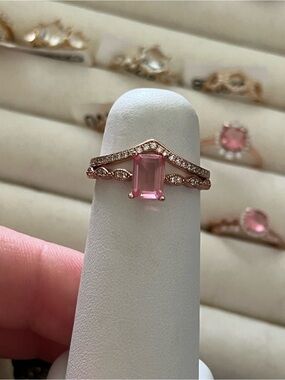 NWOT OG Charmed Aroma pink flamingo ring